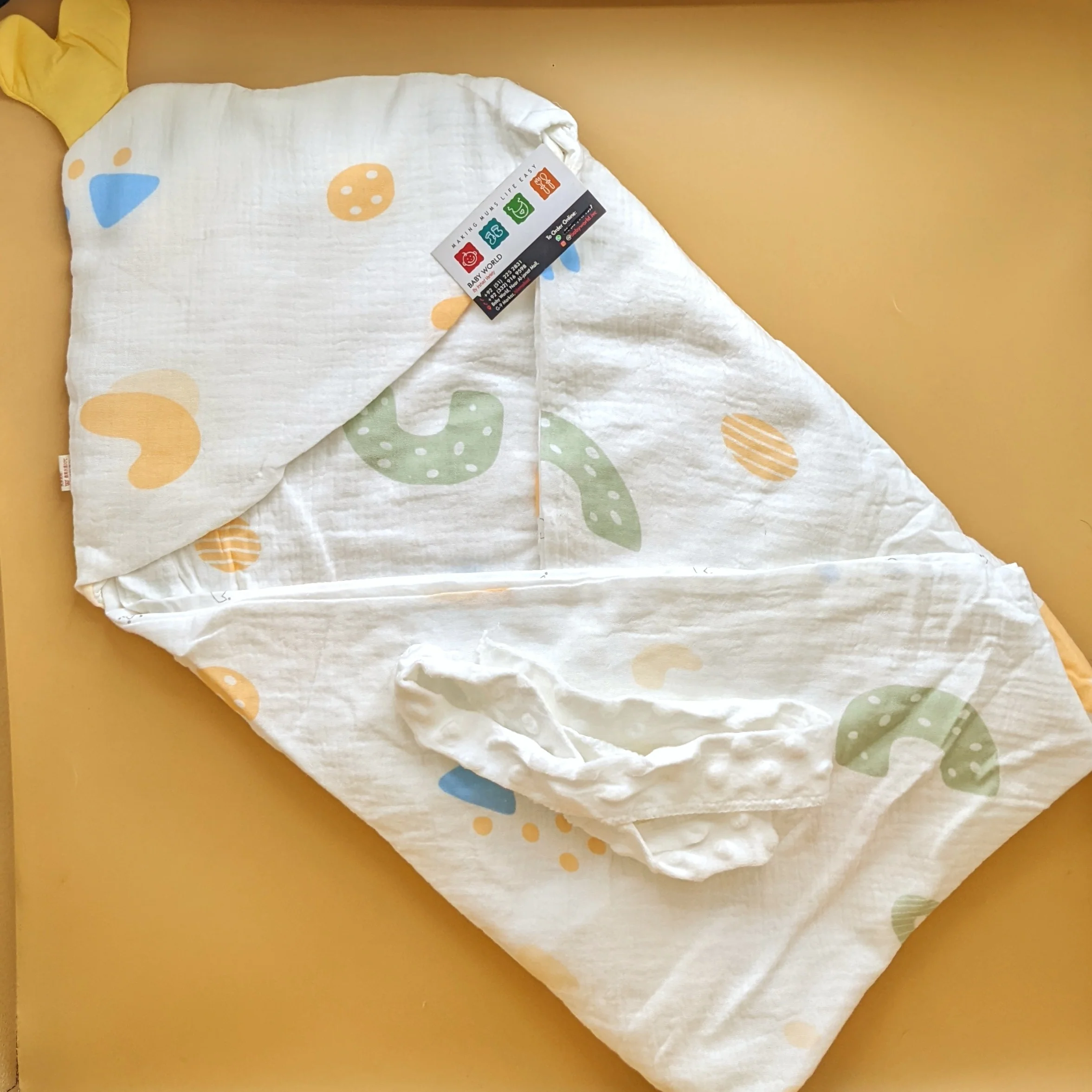 Hooded Blanket/Wrapping Sheet - Image 5