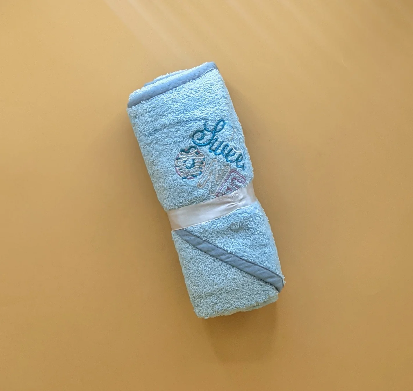 Hooded Bath Towel - Image 11